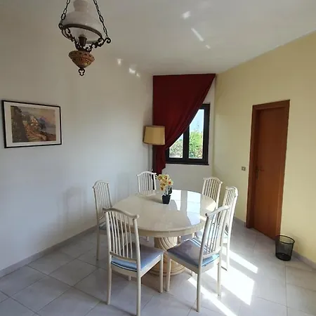 Vendégház Paradiso *